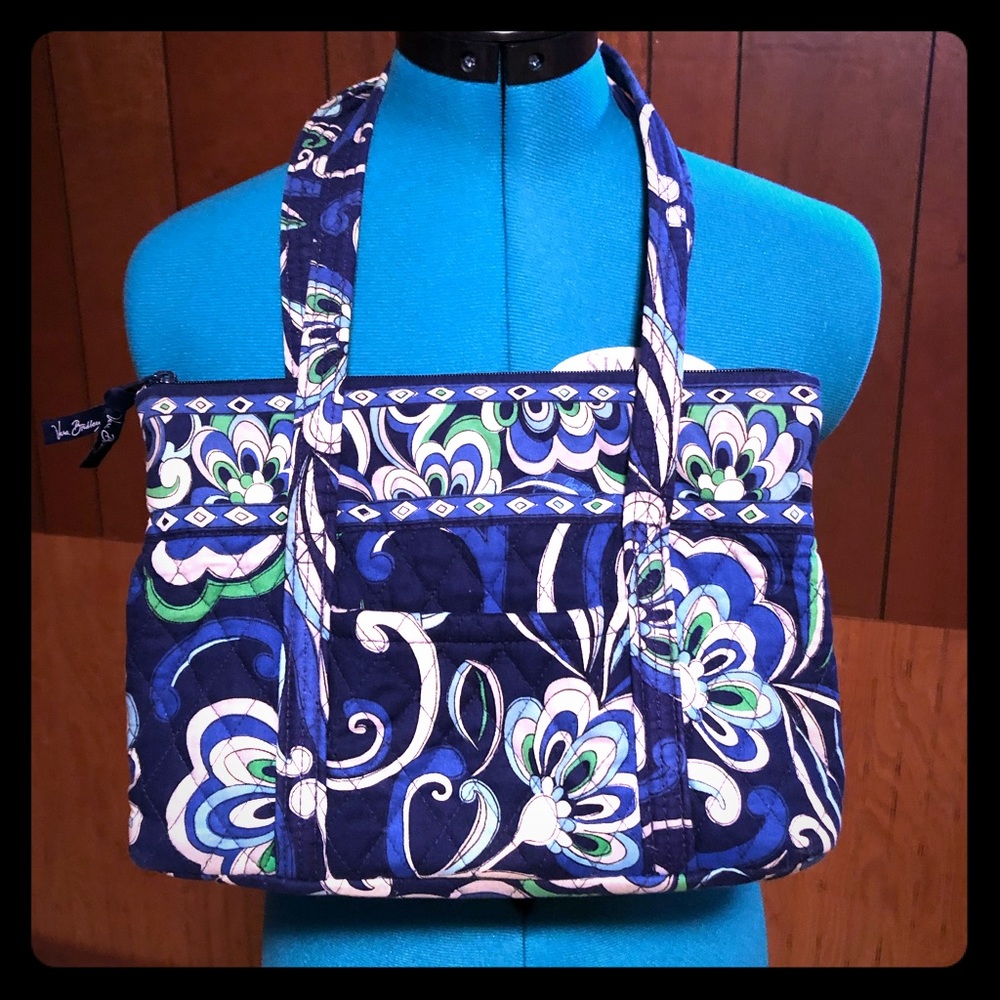 Cute Vera Bradley bag ❤️